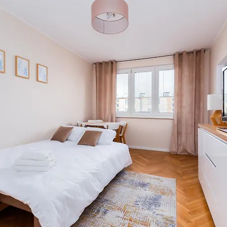 Park Reagana Cosy Apartment